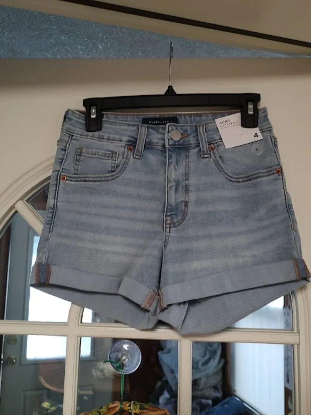 New Aeropostale High Rise Midi Seriously Stretchy 3 Inch Inseam Size Women's 4